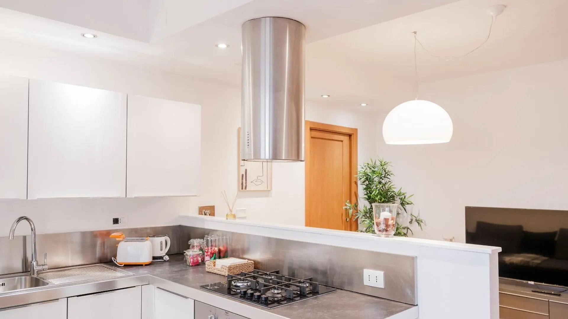 Apartment Casa Alessia - Romantic Urban Retreat With Terrace Florence